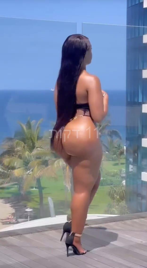 אשקלון אפריקאית תיירת מבנה גוף סקסי
