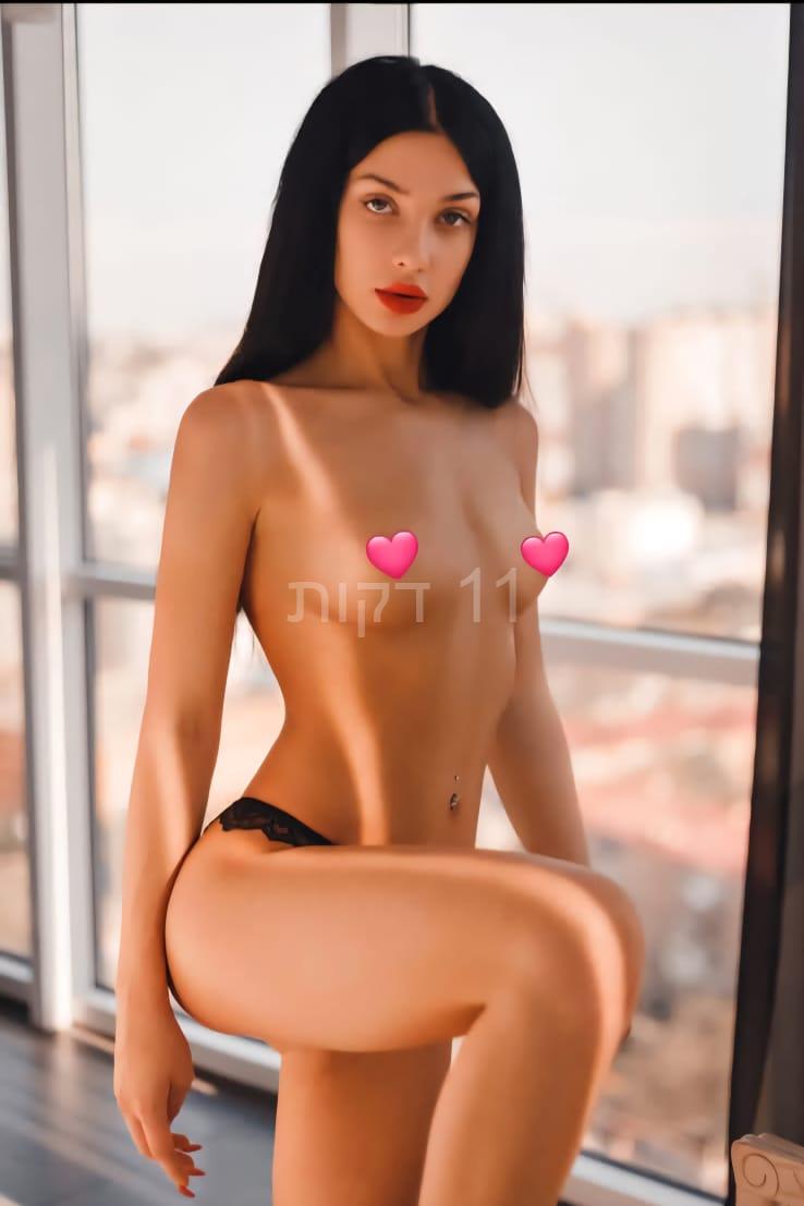 בתל אביב- מארחת חמה