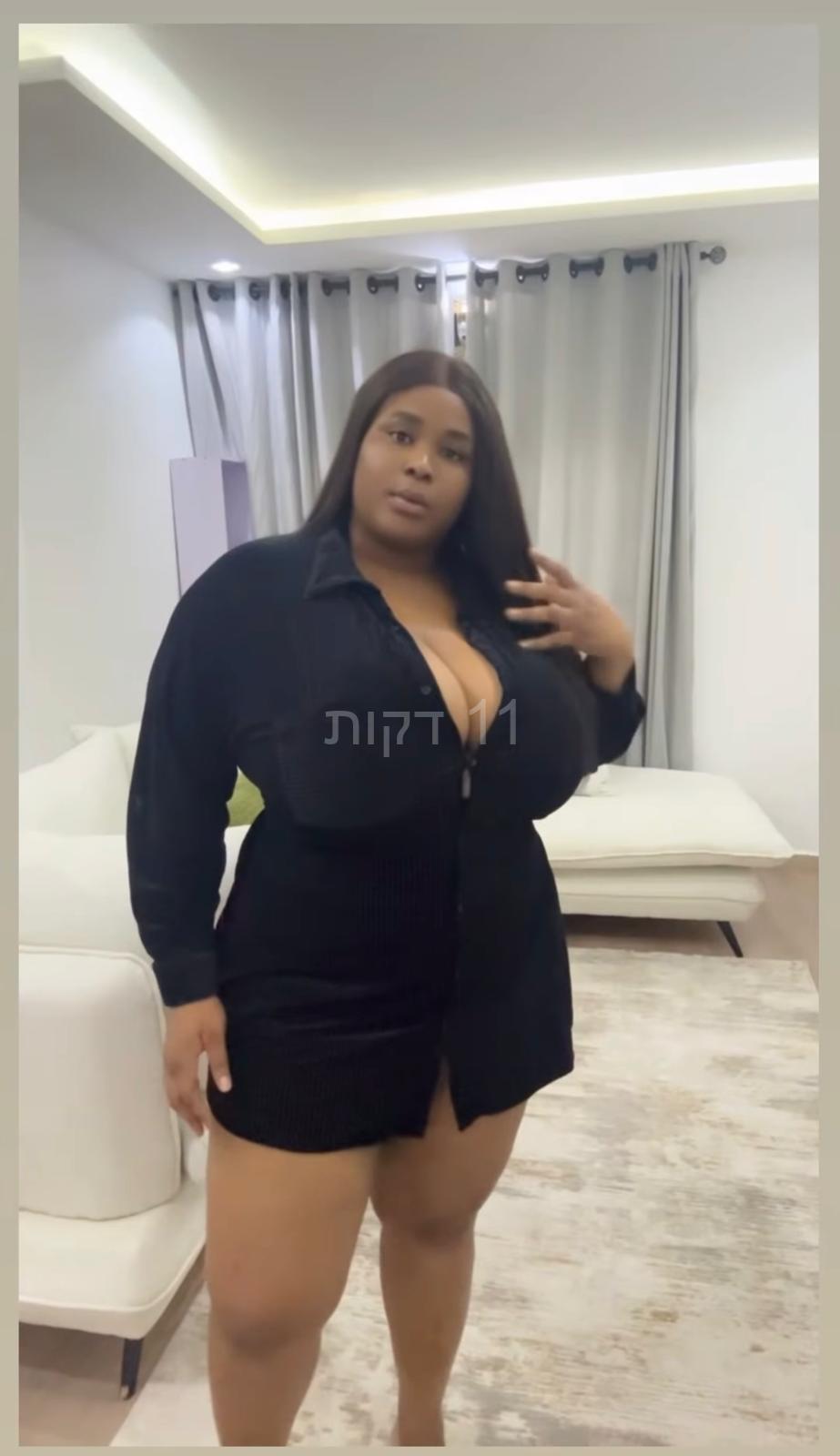 טינה – נתניה-אפריקאית מלאה במקומות הנכונים