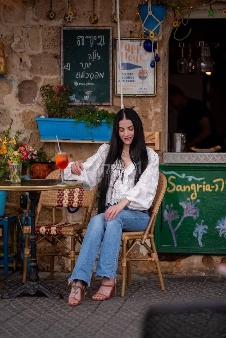 ליזה – בתל אביב – בת 25 ליברלית
