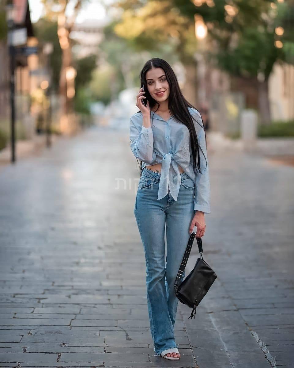 ליזה תל אביב פצצת על בת 25 מקצועית ומפנקת