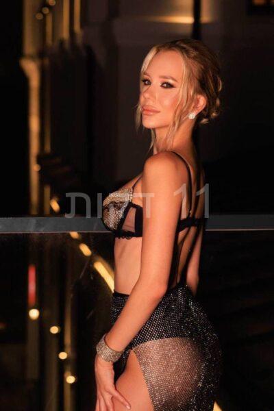 לילי – בתל אביב- בת 23 בחורה תיירת