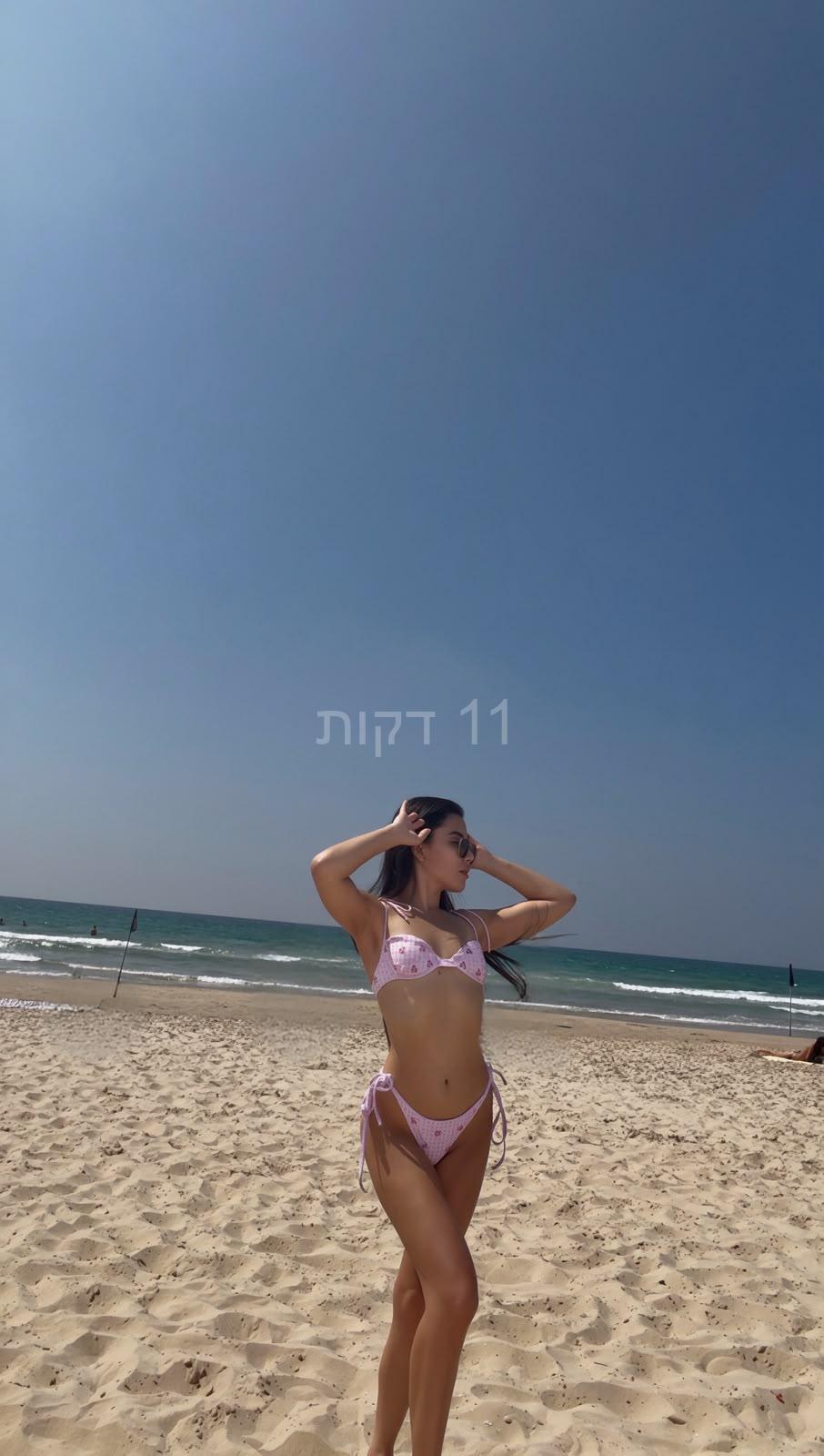 סלנה תיירת מברזיל ספורטיבית בת 22 ברונטית- נתניה